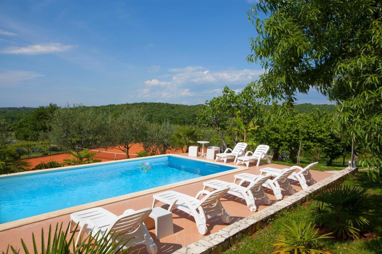 Apartment Mugeba Club *
