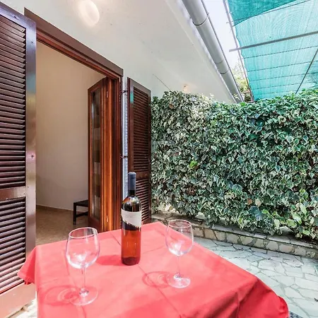 Mugeba Club Residence Porec Exterior photo