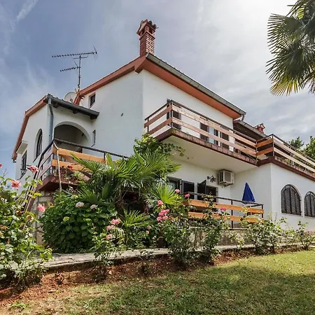 Mugeba Club Residence Porec Exterior photo